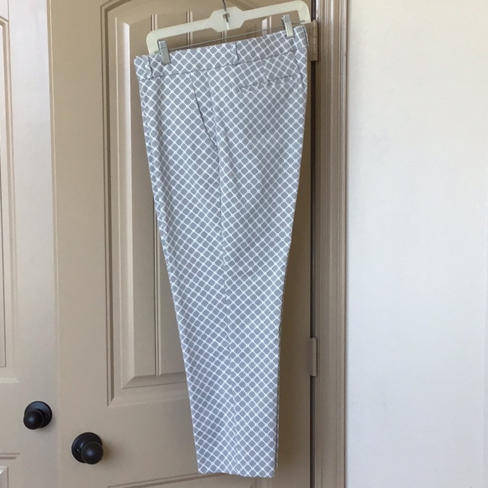 SALE! Banana Republic | Hampton Grey & White Pants